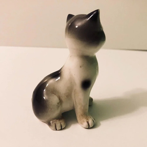Vintage Small Cat Figurine 3.5 Inch Tall Kitten Figure Japan - Picture 5 of 11